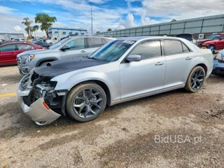 CHRYSLER 300 S