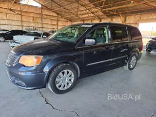 CHRYSLER TOWN & COUNTRY TOURING