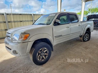 TOYOTA TUNDRA DOUBLE CAB SR5