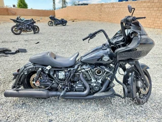 HARLEY-DAVIDSON FLTRXS