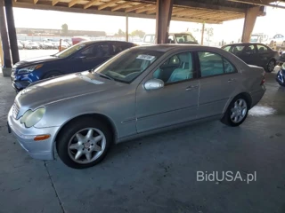 MERCEDES-BENZ C 320