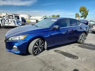 NISSAN ALTIMA SR