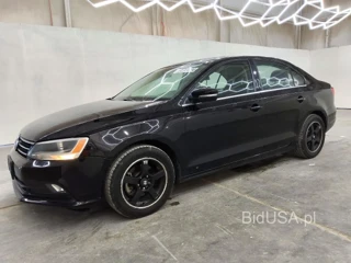 VOLKSWAGEN JETTA SE