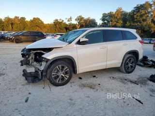 TOYOTA HIGHLANDER LE PLUS
