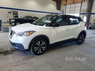 NISSAN KICKS SV