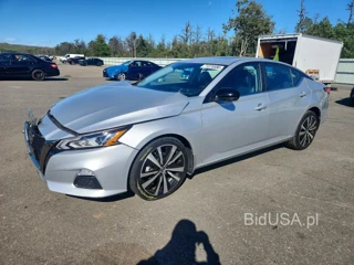 NISSAN ALTIMA SR