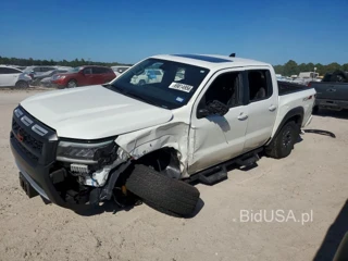 NISSAN FRONTIER PRO-4X