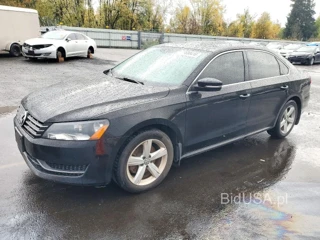 VOLKSWAGEN PASSAT SE