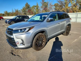 TOYOTA HIGHLANDER SE