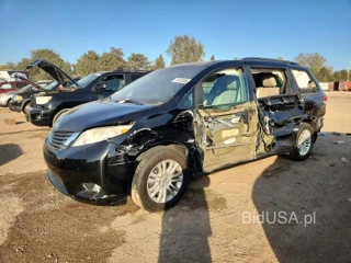 TOYOTA SIENNA XLE 8-PASSENGER