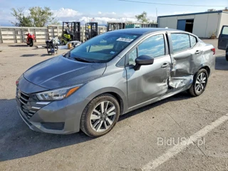 NISSAN VERSA SV