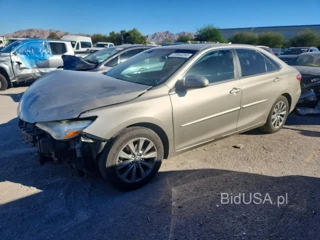 TOYOTA CAMRY XLE
