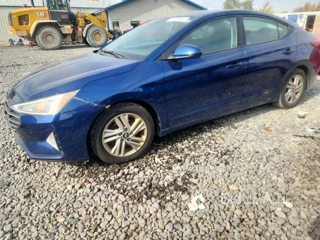 HYUNDAI ELANTRA SE