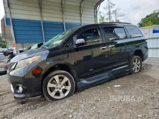 TOYOTA SIENNA SPORT