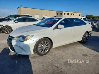 TOYOTA CAMRY XLE V6