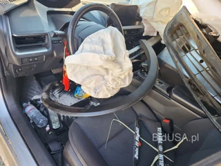 TOYOTA PRIUS LE