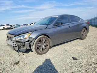 NISSAN ALTIMA SR