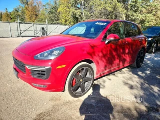PORSCHE CAYENNE GTS