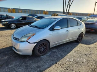 TOYOTA PRIUS BASE