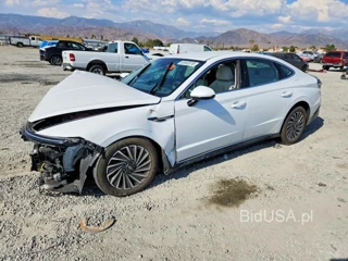 HYUNDAI SONATA HYBRID SEL