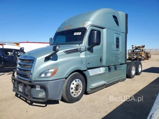 FREIGHTLINER CASCADIA 126