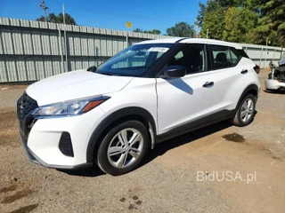 NISSAN KICKS S