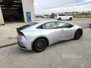 TOYOTA PRIUS LE