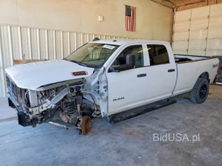 RAM 2500 TRADESMAN
