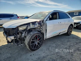 AUDI Q8 PRESTIGE S-LINE