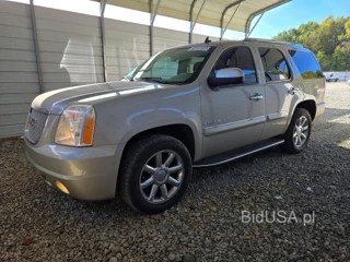 GMC YUKON DENALI