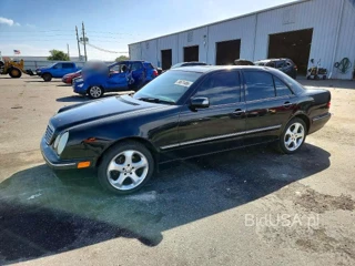 MERCEDES-BENZ E 430