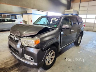 TOYOTA 4RUNNER SR5