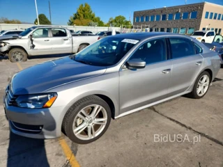 VOLKSWAGEN PASSAT SE