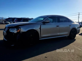 VOLKSWAGEN PASSAT SE AUTOMATIC SE