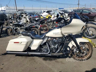HARLEY-DAVIDSON FLTRXST