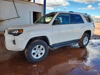 TOYOTA 4RUNNER SR5
