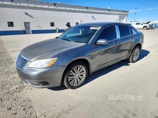 CHRYSLER 200 TOURING