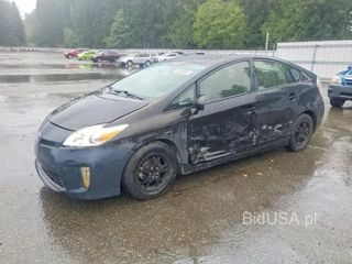 TOYOTA PRIUS THREE