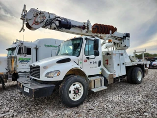 FREIGHTLINER M2 106 MEDIUM DUTY