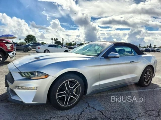 FORD MUSTANG