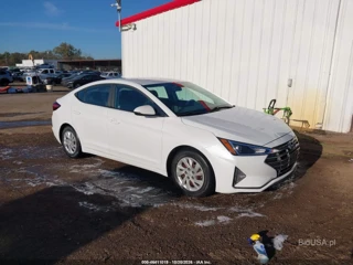 HYUNDAI HYUNDAI ELANTRA SE
