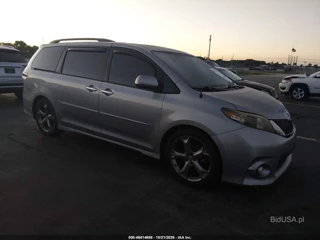 TOYOTA TOYOTA SIENNA SE 8 PASSENGER