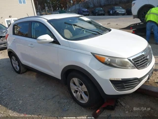 KIA KIA SPORTAGE LX