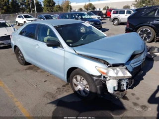TOYOTA TOYOTA CAMRY LE V6