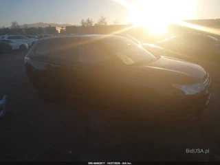 MITSUBISHI MITSUBISHI OUTLANDER ES