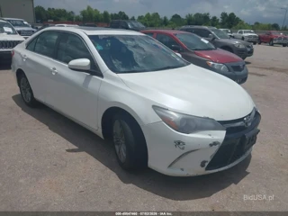 TOYOTA TOYOTA CAMRY SE