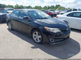 TOYOTA TOYOTA CAMRY SE
