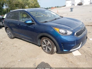 KIA KIA NIRO LX