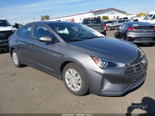 HYUNDAI HYUNDAI ELANTRA SE