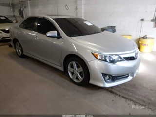 TOYOTA TOYOTA CAMRY SE